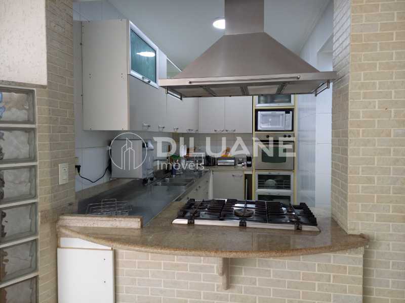 WhatsApp Image 2023-05-18 at 1 - 4