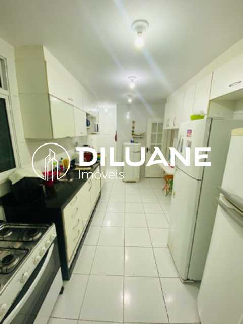Conheça 332266764301327 do imóvel - Diluane Imóveis Vende. Excelente cobertuta 320m². 4 quartos suíte.Garagem 4 carros. Condominio Recém Construído. - BTCO40037 - 14 332266764301327 - 14