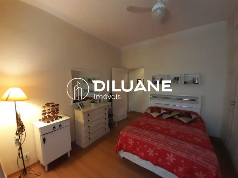 Conheça 14 do imóvel - 2 quartos Amplos com Armários, 1 com lavabo e sacada, Banheiro Social com Box Blindex, Cozinha com Armários, Área de Serviços e Dependências Completas. - CPAP30229 - 14 14 - 14