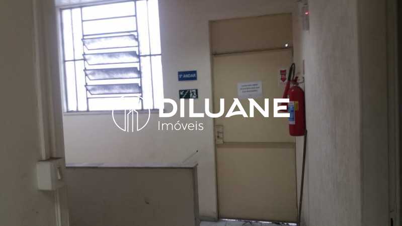 Conheça b3bc2d22-9c1b-482f-83cb-6980a5 do imóvel - Diluane Imóveis Vende. Niterói. Excelente prédio comercial. Andar térreo mais 3 andares. Garagem 5 carros. 600m². Bem localizado. - NTPR00004 - 12 b3bc2d22-9c1b-482f-83cb-6980a5 - 12