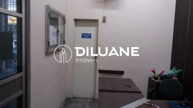 Conheça d2a2111b-93eb-4051-8270-1a2997 do imóvel - Diluane Imóveis Vende. Niterói. Excelente prédio comercial. Andar térreo mais 3 andares. Garagem 5 carros. 600m². Bem localizado. - NTPR00004 - 18 d2a2111b-93eb-4051-8270-1a2997 - 18