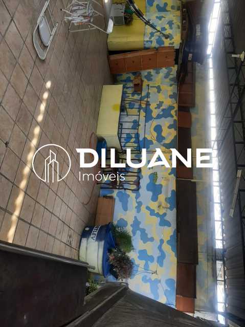 55e74d72-9d03-4a6b-9f52-6e713d - 27