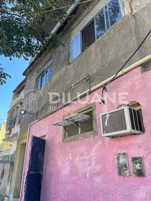 cf6f2e92-1b0c-4c93-80a7-8ebb4c - 11