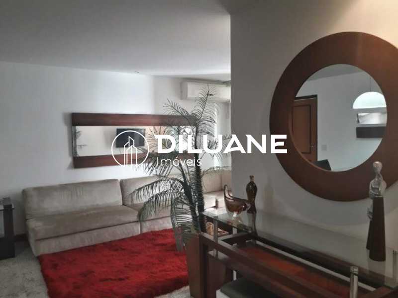 Conheça 072243918993502 do imóvel - Diluane Vende.1a Quadra Praia Charitas. Excelente apartamento 122m². Garagem 2 carros. Aceita carta de crédito. - NTAP30091 - 9 072243918993502 - 9