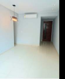 Imperdível - Diluane Imóveis Vende. Quadra da Praia de Icaraí. Apartamento 90m². Salão de Festas. Garagem com manobrista 24hs.Escritura - NTAP30093