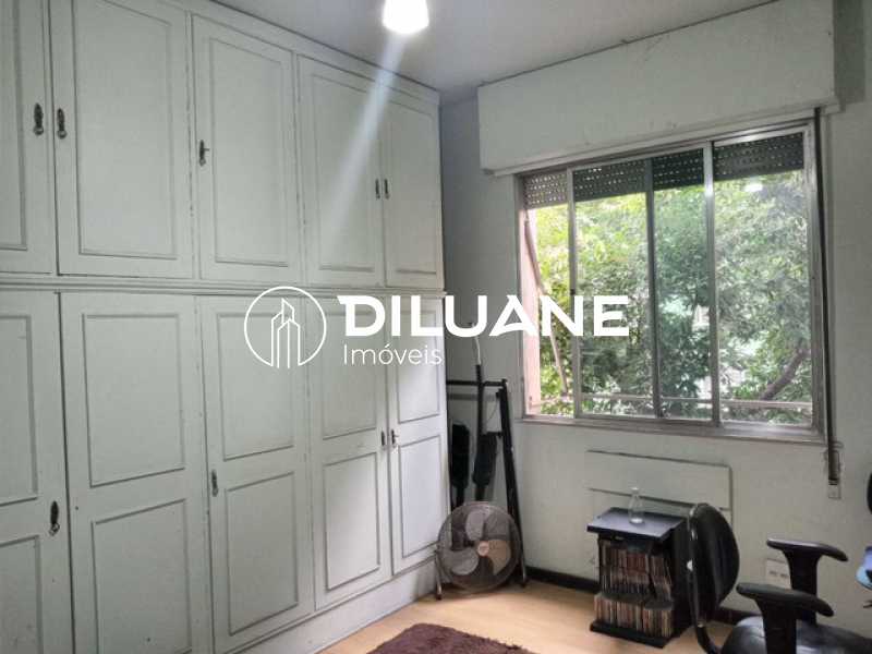 574276322228215 - 11