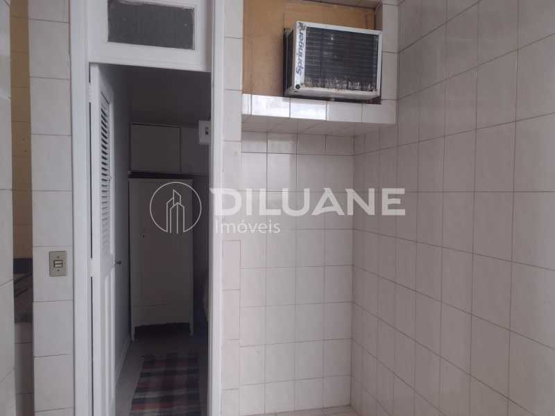 12f6c2f8-85a3-428f-bdcc-ede9c1 - 10