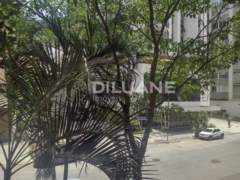 57b2e3d1-4670-44af-9513-535b9c - 12