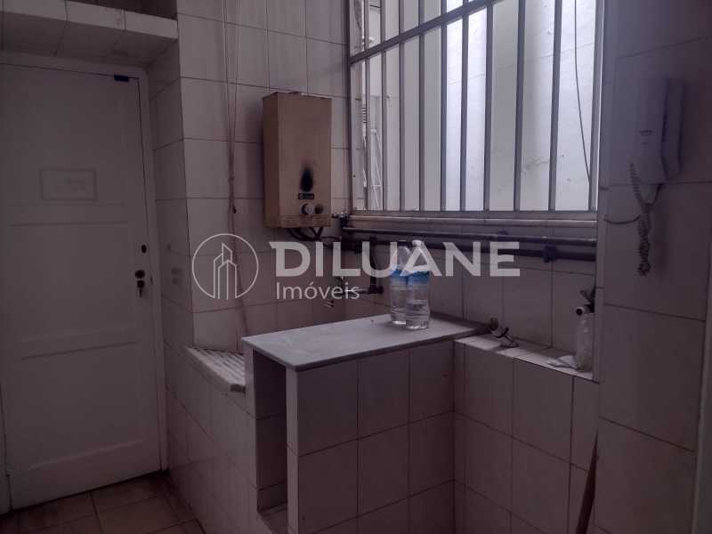 98f9746c-7a49-4e19-86f3-853faa - 13