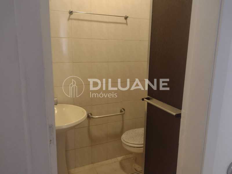 13730424-4b3b-45a1-84c0-75a728 - 23