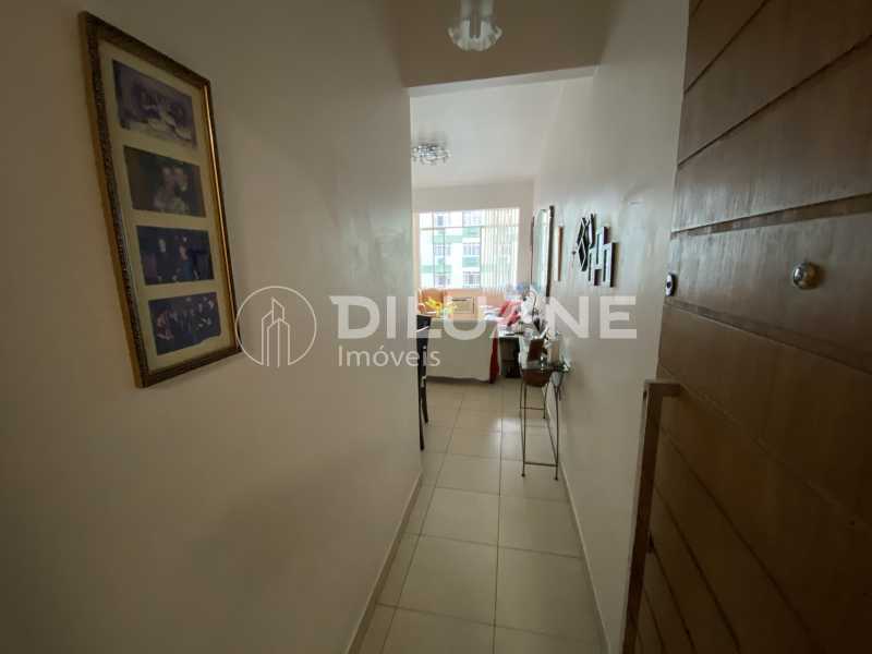 Conheça Entrada do imóvel - Apartamento 3 quartos à venda Flamengo, Rio de Janeiro - R$ 880.000 - BTAP31060 - 2 Entrada - 2