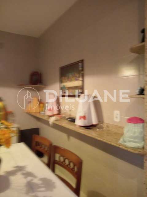 fe7cb370-8173-4740-8a41-bacf66 - 31