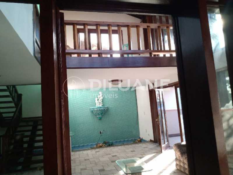Conheça 326273352751714 do imóvel - Diluane Imoveis Vende. Piratininga. Excelente Triplex. 1a Quadra da Praia.Vista Panorâmica para Mar e Lagoa. - NTCA40024 - 8 326273352751714 - 8