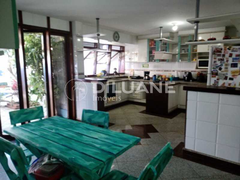 Conheça 328209714462152 do imóvel - Diluane Imoveis Vende. Piratininga. Excelente Triplex. 1a Quadra da Praia.Vista Panorâmica para Mar e Lagoa. - NTCA40024 - 16 328209714462152 - 16