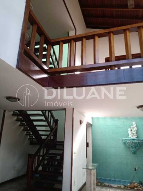 Conheça 322230834145184 do imóvel - Diluane Imoveis Vende. Piratininga. Excelente Triplex. 1a Quadra da Praia.Vista Panorâmica para Mar e Lagoa. - NTCA40024 - 19 322230834145184 - 19