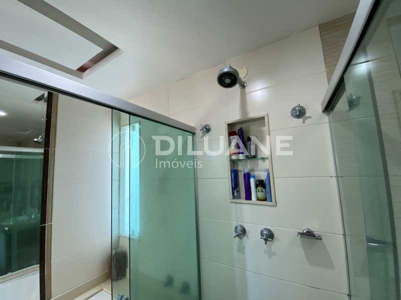 Conheça Suite Quarto 2 do imóvel - Diluane Imóveis Vende. Camboinhas. Excelente Casa Região com Ótima Qualidadede Vida. Duplex. Área Gormet e Piscina.Garagem 3 carros. Parque João Batista Petersen. - NTCN30013 - 25 Suite Quarto 2 - 25