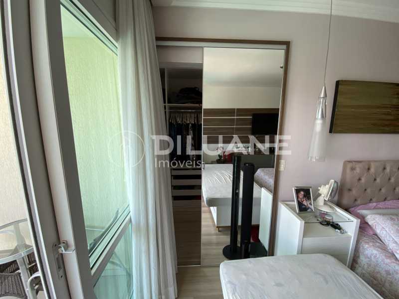 Conheça Quarto Suite 2 do imóvel - Diluane Imóveis Vende. Camboinhas. Excelente Casa Região com Ótima Qualidadede Vida. Duplex. Área Gormet e Piscina.Garagem 3 carros. Parque João Batista Petersen. - NTCN30013 - 21 Quarto Suite 2 - 21