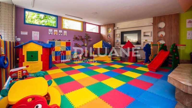 Conheça Playground do imóvel - Diluane Imóveis Vende !!! Niterói. Bem localizado. Condomínio com Infra Estrutura Completa.Medindo 80m². Garagem.Vazio. Proximo ao Corpo de Bombeiros. - NTAP30104 - 48 Playground - 48