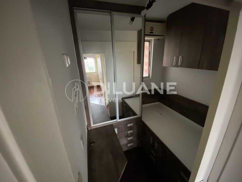Conheça Escritório do imóvel - Diluane Imóveis Vende !!! Niterói. Bem localizado. Condomínio com Infra Estrutura Completa.Medindo 80m². Garagem.Vazio. Proximo ao Corpo de Bombeiros. - NTAP30104 - 23 Escritório - 23