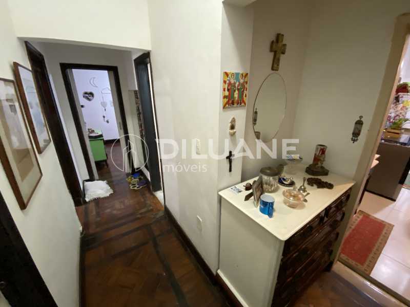 Conheça Corredor Quartos e Cozinha do imóvel - Apartamento com Área Privativa à venda Rua General Polidoro, Botafogo, Rio de Janeiro - R$ 850.000 - BTAA30011 - 9 Corredor Quartos e Cozinha - 9