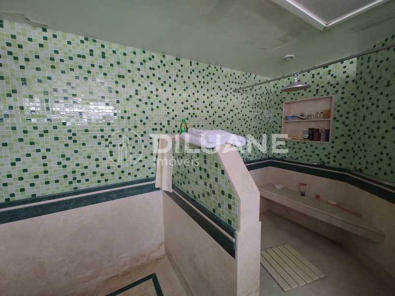 Conheça Banheiro Suite 2 do imóvel - Cobertura à venda Avenida Atlântica, Copacabana, Rio de Janeiro - R$ 18.000.000 - CPCO40011 - 11 Banheiro Suite 2 - 11