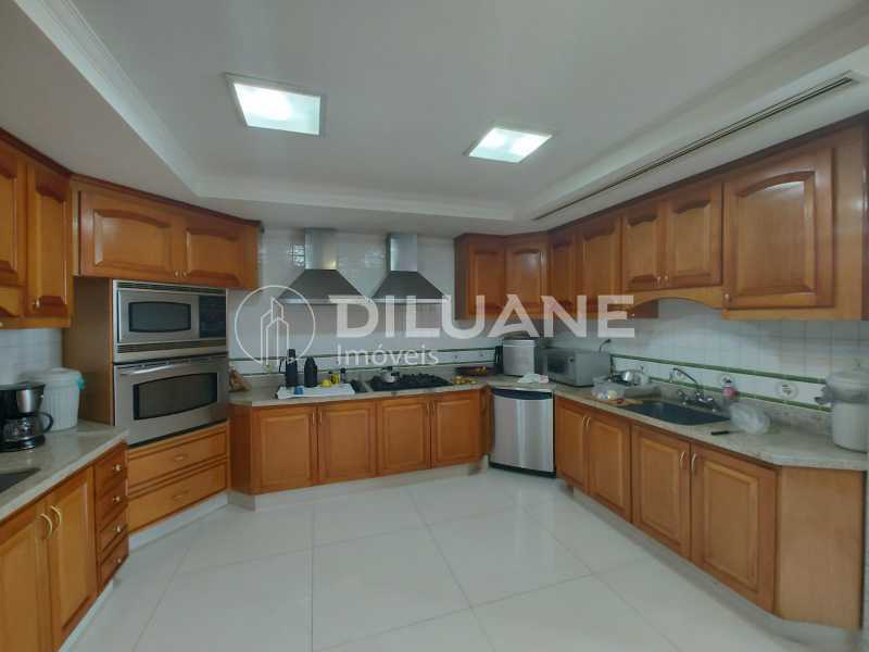 Conheça Cozinha do imóvel - Cobertura à venda Avenida Atlântica, Copacabana, Rio de Janeiro - R$ 18.000.000 - CPCO40011 - 23 Cozinha - 23