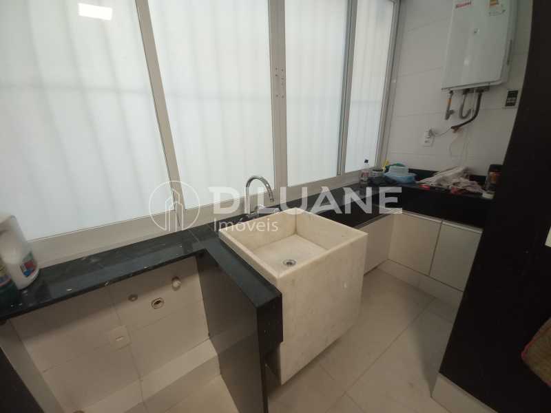 Área de serviço - 20