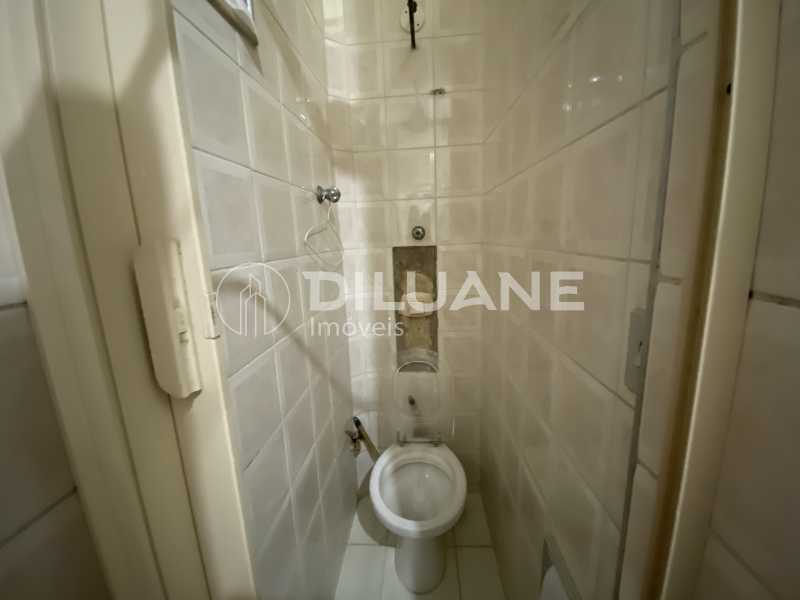 Conheça Banheiro fundos do imóvel - Apartamento à venda Rua República do Peru, Copacabana, Rio de Janeiro - R$ 1.300.000 - CPAP30531 - 10 Banheiro fundos - 10