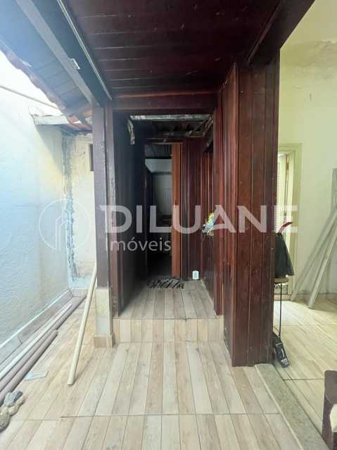 Conheça WhatsApp Image 2023-03-03 at 1 do imóvel - Casa de Vila à venda Rua Voluntários da Pátria, Botafogo, Rio de Janeiro - R$ 900.000 - BTCV20033 - 18 WhatsApp Image 2023-03-03 at 1 - 18