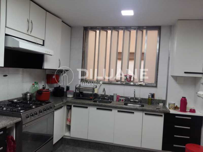 Conheça WhatsApp Image 2023-03-16 at 1 do imóvel - Apartamento à venda Rua Paula Freitas, Copacabana, Rio de Janeiro - R$ 3.500.000 - CPAP40165 - 11 WhatsApp Image 2023-03-16 at 1 - 11