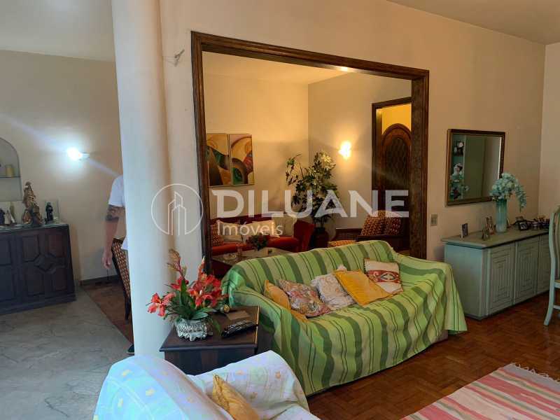 Conheça WhatsApp Image 2023-05-17 at 1 do imóvel - excelente apartamento de 3 quartos com 1 vaga de garagem na escritura - CPAP30649 - 5 WhatsApp Image 2023-05-17 at 1 - 5