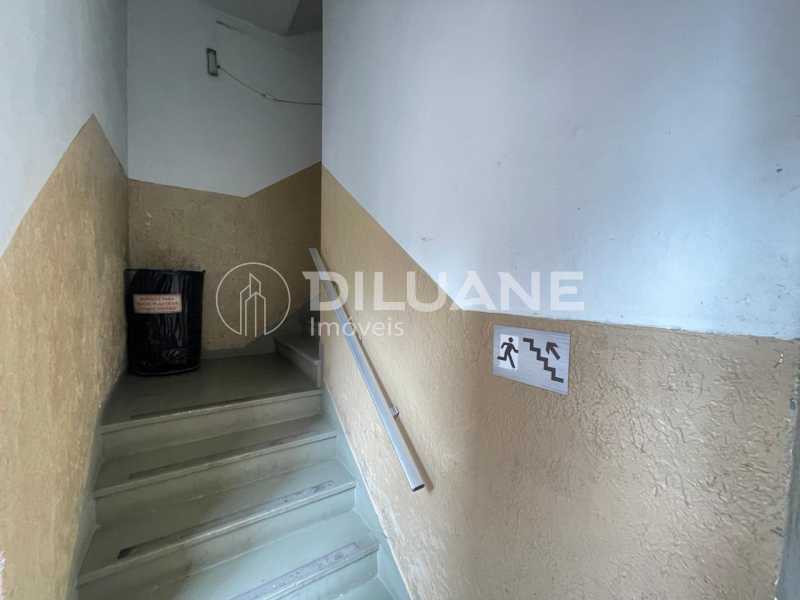 Conheça WhatsApp Image 2023-05-17 at 1 do imóvel - Apartamento 2 quartos à venda Copacabana, Rio de Janeiro - R$ 680.000 - CPAP20452 - 28 WhatsApp Image 2023-05-17 at 1 - 28