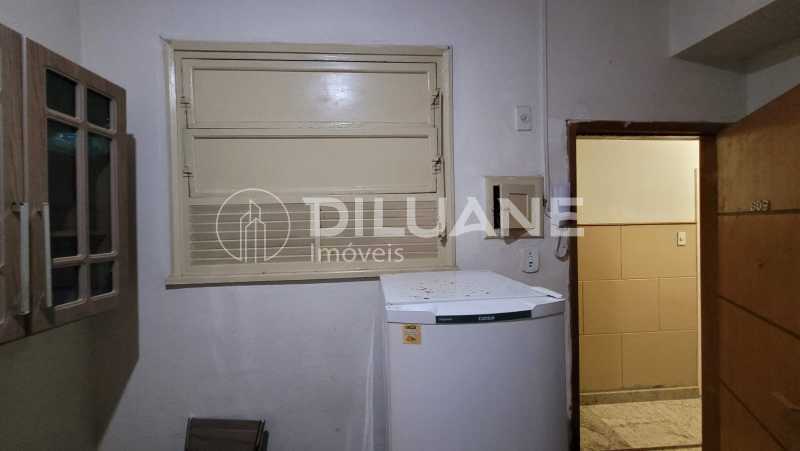 Conheça WhatsApp Image 2023-05-29 at 1 do imóvel - Apartamento à venda Avenida Nossa Senhora de Copacabana, Copacabana, Rio de Janeiro - R$ 650.000 - CPAP10339 - 8 WhatsApp Image 2023-05-29 at 1 - 8