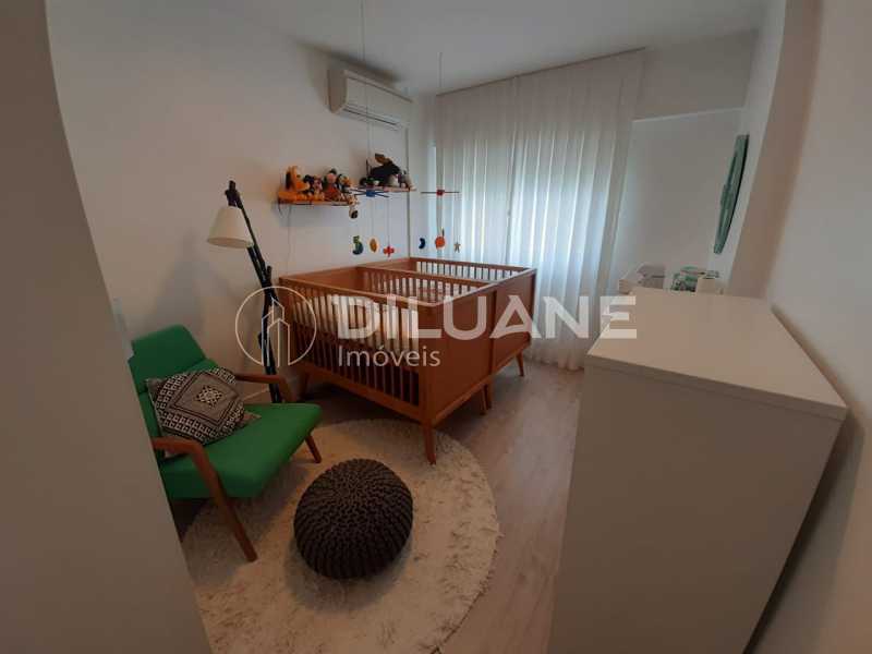 fec4b29c-6a64-4020-a9d6-e7e47f - 13