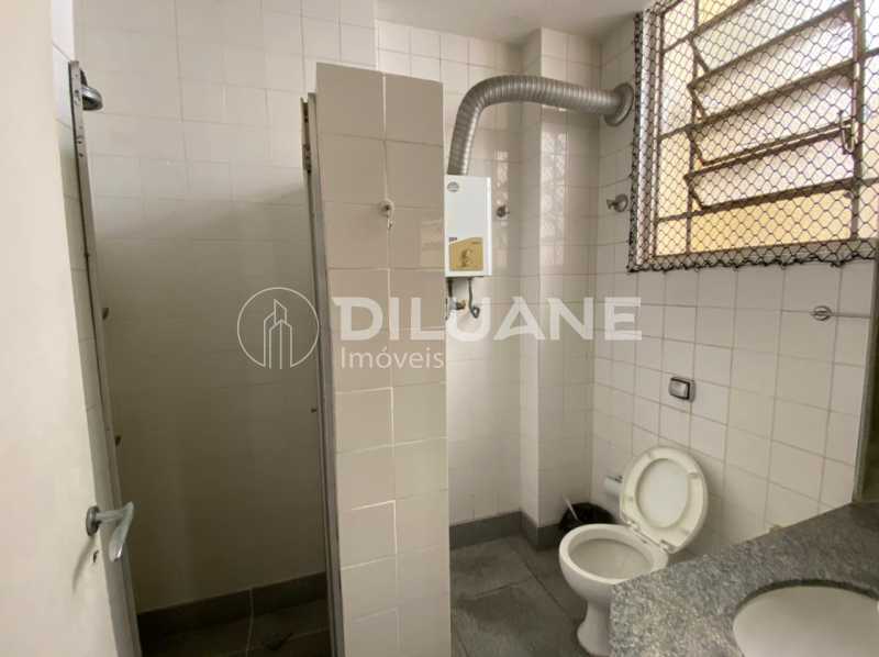 69dc8a97-0294-4225-a60e-58e0a0 - 21