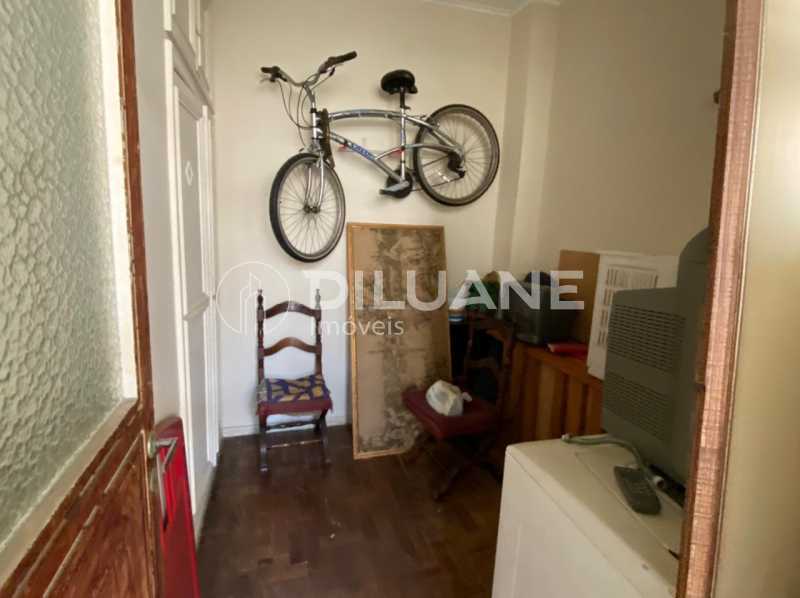 41026a3d-4b3c-461a-b8c8-3c63d4 - 11