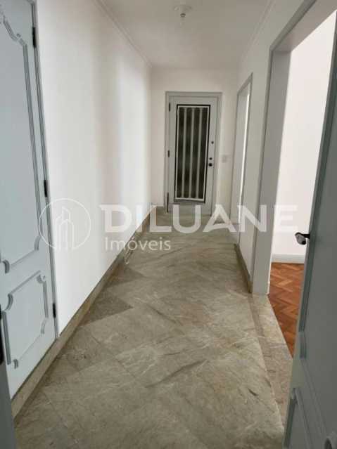 Conheça WhatsApp Image 2023-08-22 at 1 do imóvel - Apartamento 3 quartos à venda Copacabana, Rio de Janeiro - R$ 1.900.000 - BTAP31281 - 12 WhatsApp Image 2023-08-22 at 1 - 12