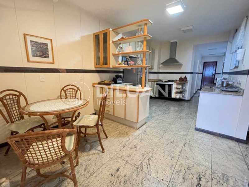 WhatsApp Image 2023-10-03 at 1 - 10