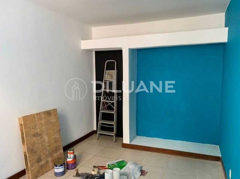 8da2526a-09d6-4e50-9174-d2ef20 - 9