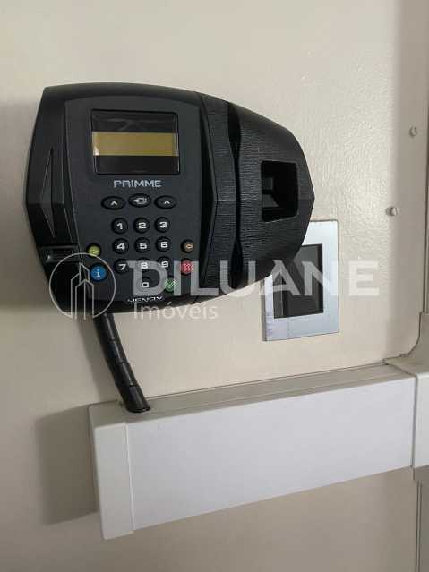 Conheça WhatsApp Image 2023-10-23 at 1 do imóvel - Sala Comercial 194m² para venda e aluguel Centro, Rio de Janeiro - R$ 450.000 - CPSL00103 - 40 WhatsApp Image 2023-10-23 at 1 - 40