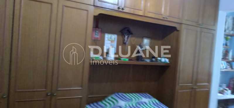 6f994042-b2e4-4b64-ab00-76e41f - 6