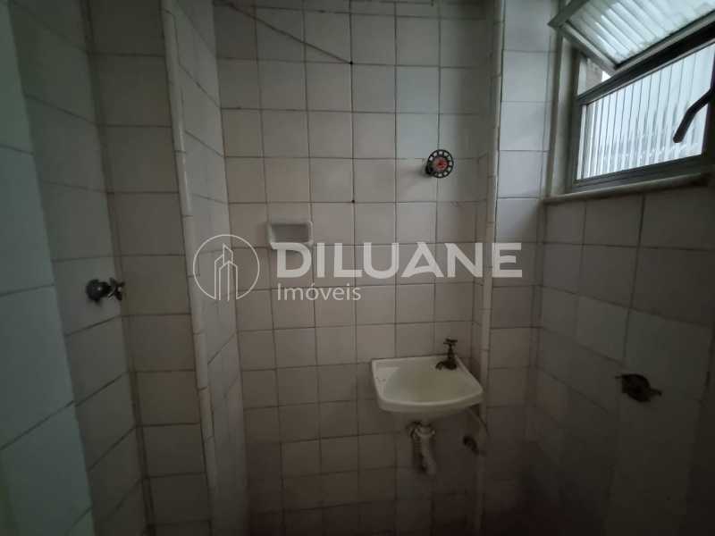 11a41d00-b41c-46d3-b881-17c9ed - 19