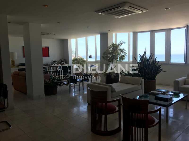 Conheça WhatsApp Image 2023-11-08 at 1 do imóvel - Apartamento à venda Avenida Atlântica, Copacabana, Rio de Janeiro - R$ 2.950.000 - CPAP20602 - 12 WhatsApp Image 2023-11-08 at 1 - 12