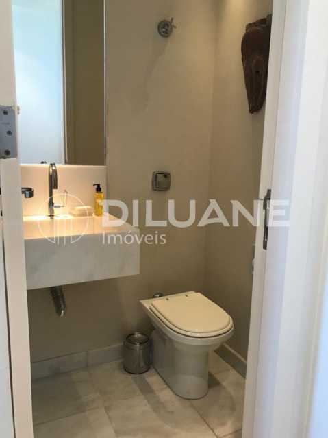 Conheça WhatsApp Image 2023-11-08 at 1 do imóvel - Apartamento à venda Avenida Atlântica, Copacabana, Rio de Janeiro - R$ 2.950.000 - CPAP20602 - 40 WhatsApp Image 2023-11-08 at 1 - 40