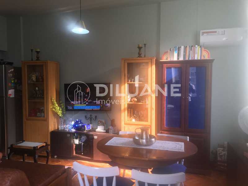 WhatsApp Image 2023-11-17 at 1 - 6