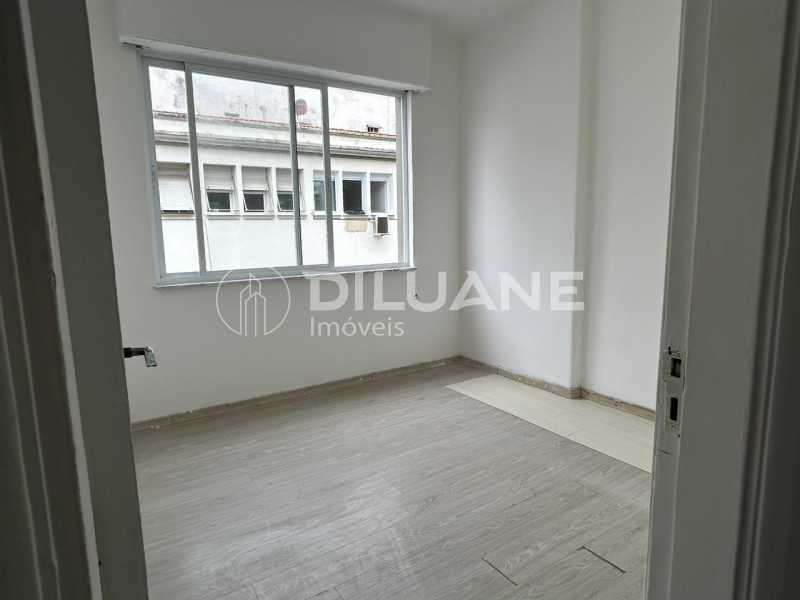 Conheça dormit1. do imóvel - Ótimo apartamento na Duvivier, 03 dormitórios um deles vista mar, andar alto, arejado, claro, ótima localização. - CPAP30881 - 9 dormit1. - 9