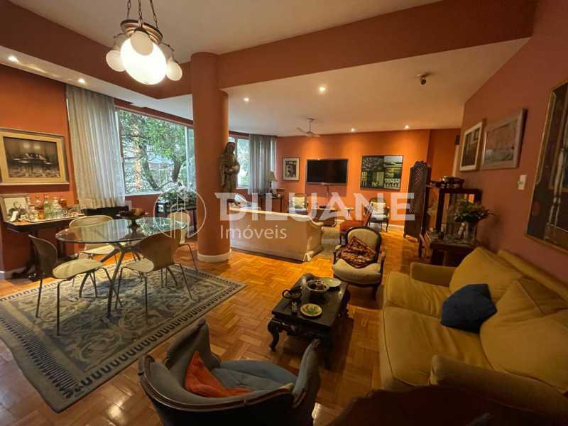 WhatsApp Image 2023-11-27 at 1 - 7