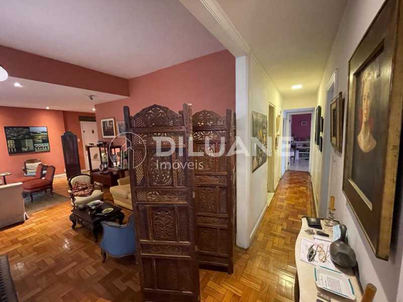 WhatsApp Image 2023-11-27 at 1 - 8