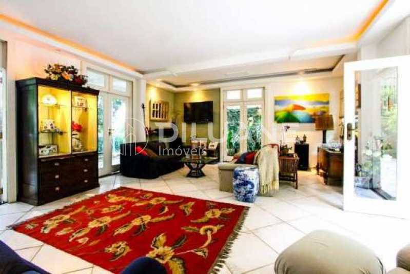 Conheça sala do imóvel - Espetacular casa triplex na Lagoa, 06 dormitórios, o2 salas, piscina, churrasqueira, 02 vaga de garagem!! - CPCA60005 - 6 sala - 6