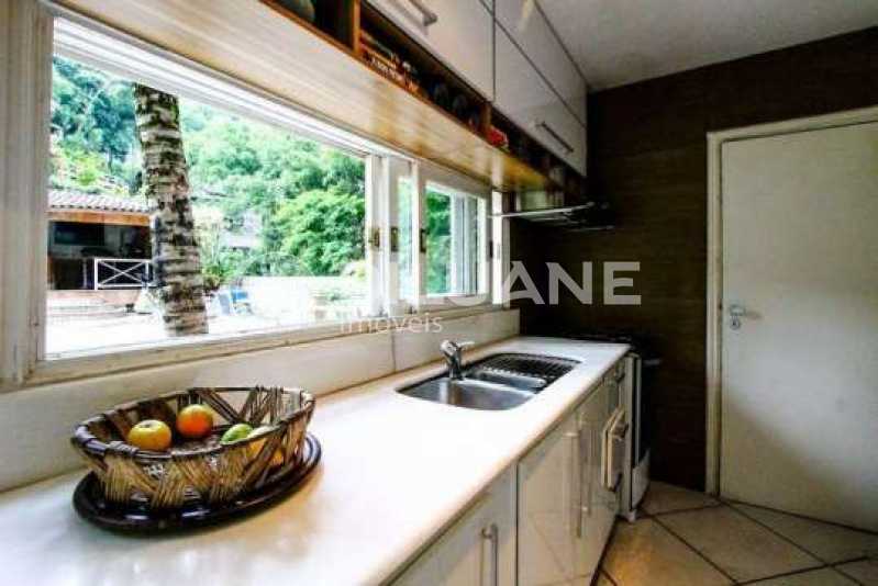 Conheça cozinha do imóvel - Espetacular casa triplex na Lagoa, 06 dormitórios, o2 salas, piscina, churrasqueira, 02 vaga de garagem!! - CPCA60005 - 10 cozinha - 10